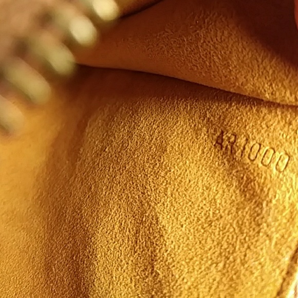 LOUIS VUITTON EVENING mini bag - Picture 6 of 7